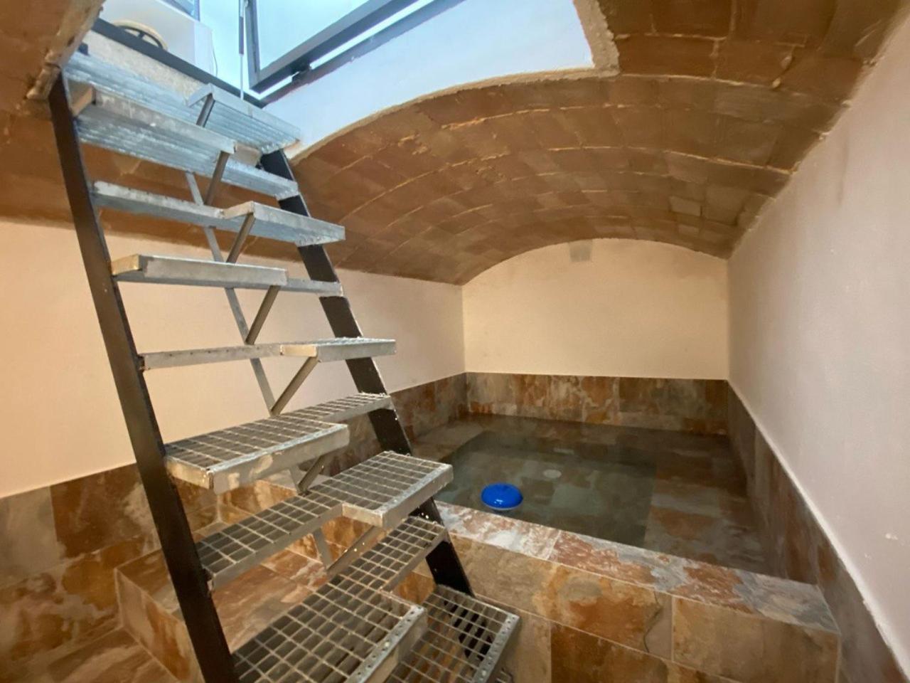 Apt. Con Piscina Interior En La Playa Alguer L'Ametlla de Mar Ngoại thất bức ảnh